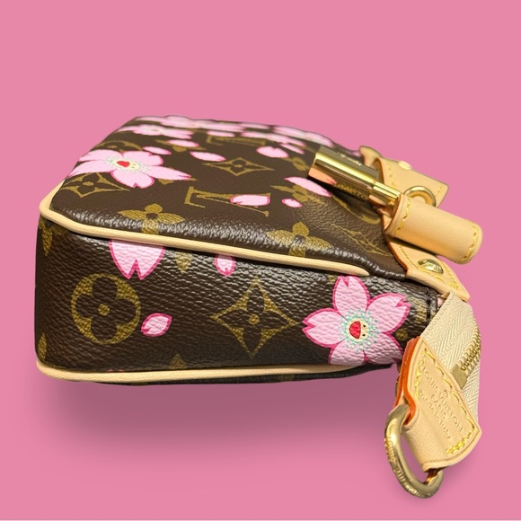 Louis Vuitton Takashi Murakami Cherry Blossoms Pochette Accessories 2025 LV x TM - Picture 5 of 10